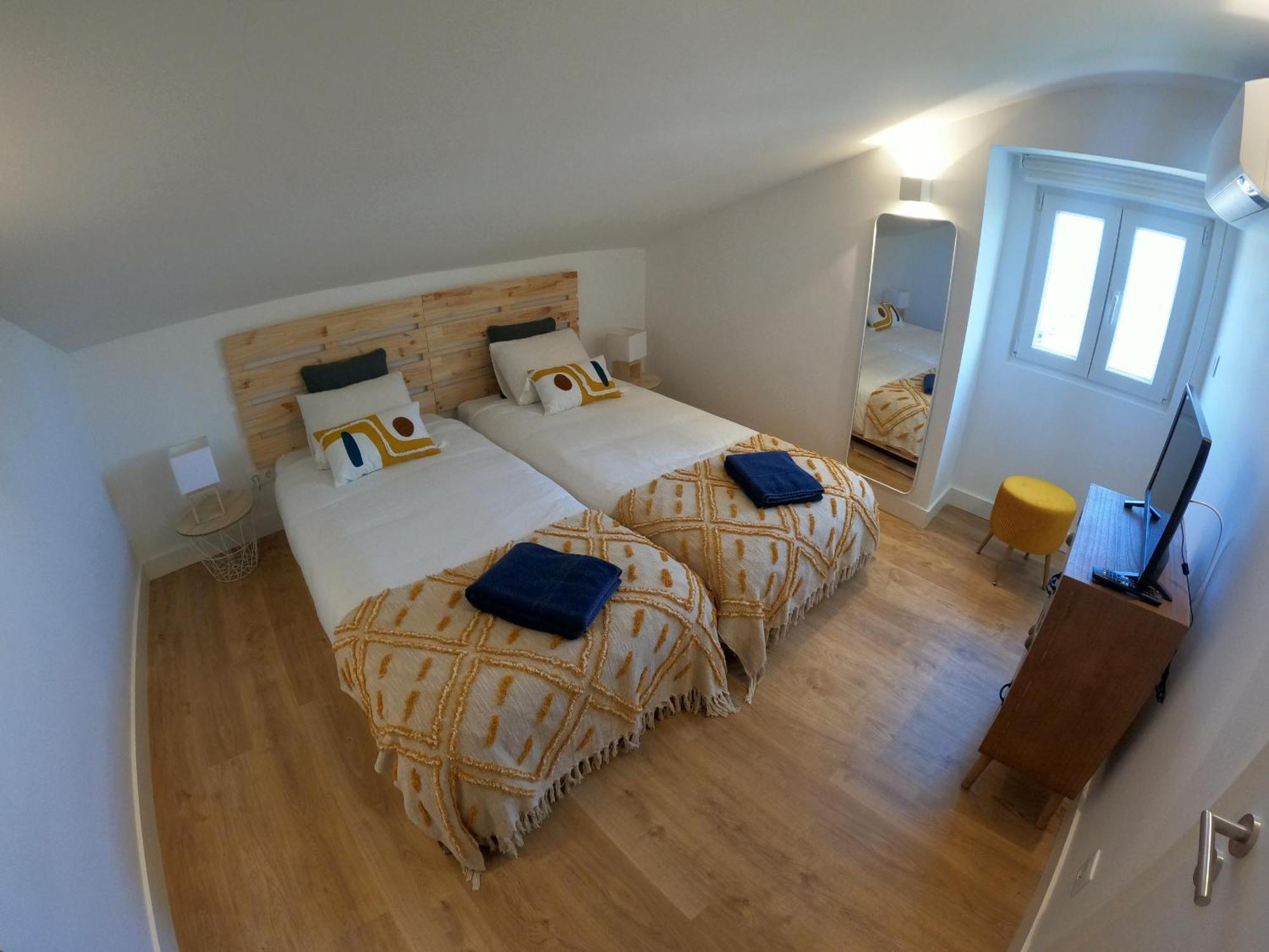 Lisbon, T2 Renewed Duplex With River View, Beato, Lisboa Exteriör bild